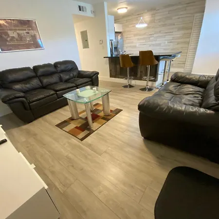 Main House In Miami Apartment